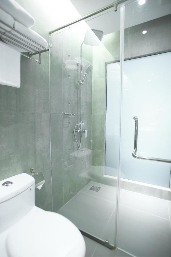 ג'והור בהרו Fives Hotel Dnp מראה חיצוני תמונה
